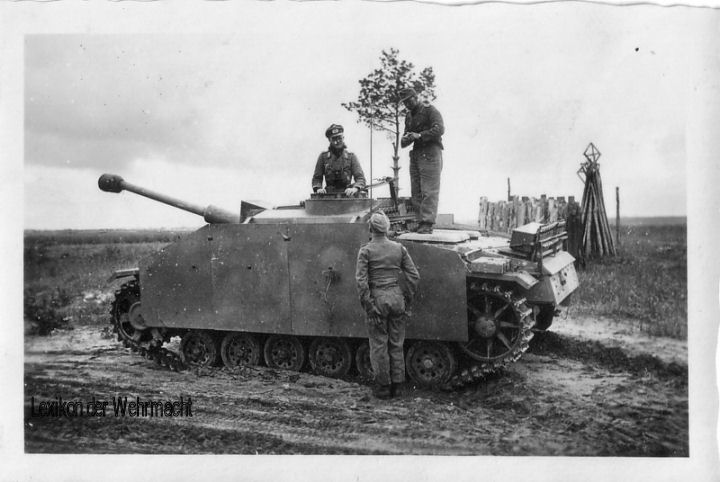 Stug3G-3.jpg (24014 Byte)