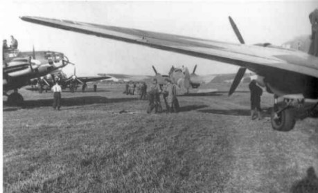 He111E-1_IKG53.jpg (29819 Byte)