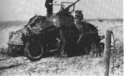 SdKfz221-12 11PD.jpg (31665 Byte)