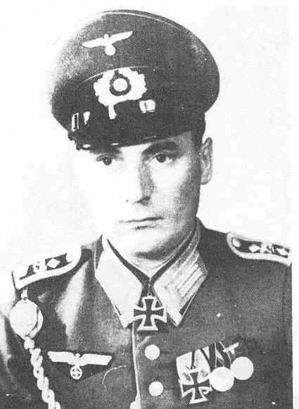 AlexE-1.jpg (24340 Byte)